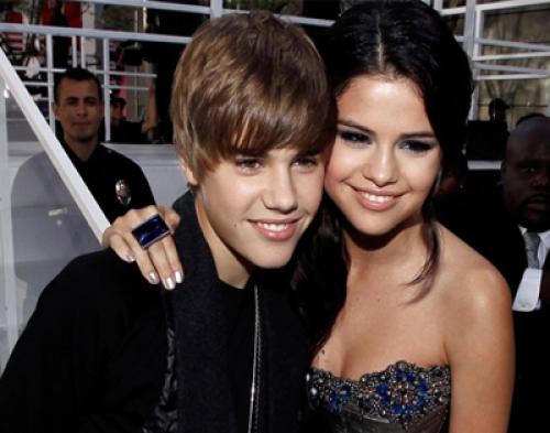 Selena Gomez dan Justin Bieber Tunangan?